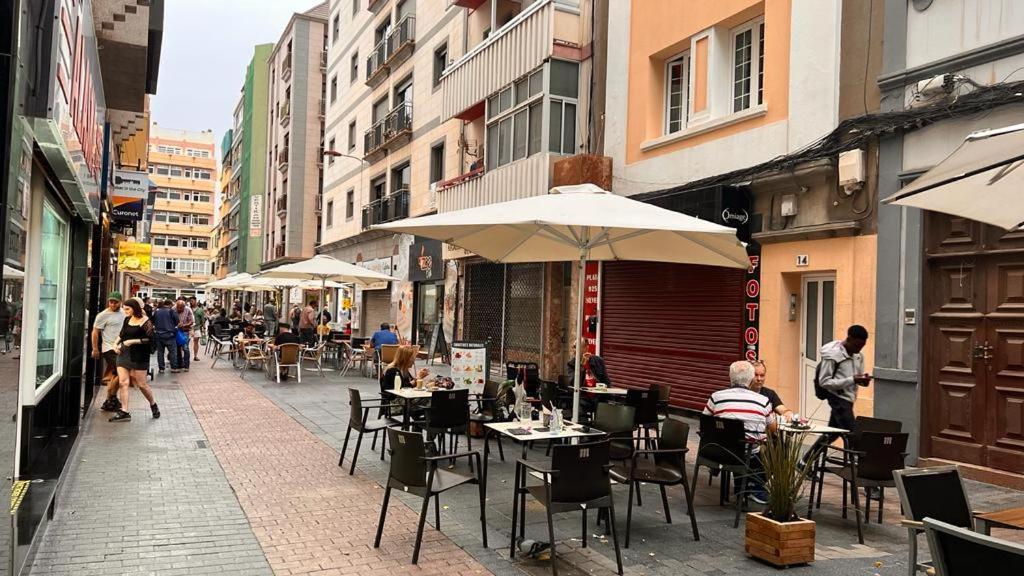 City, Sun And Living لاس بالماس دي غران كاناريا المظهر الخارجي الصورة